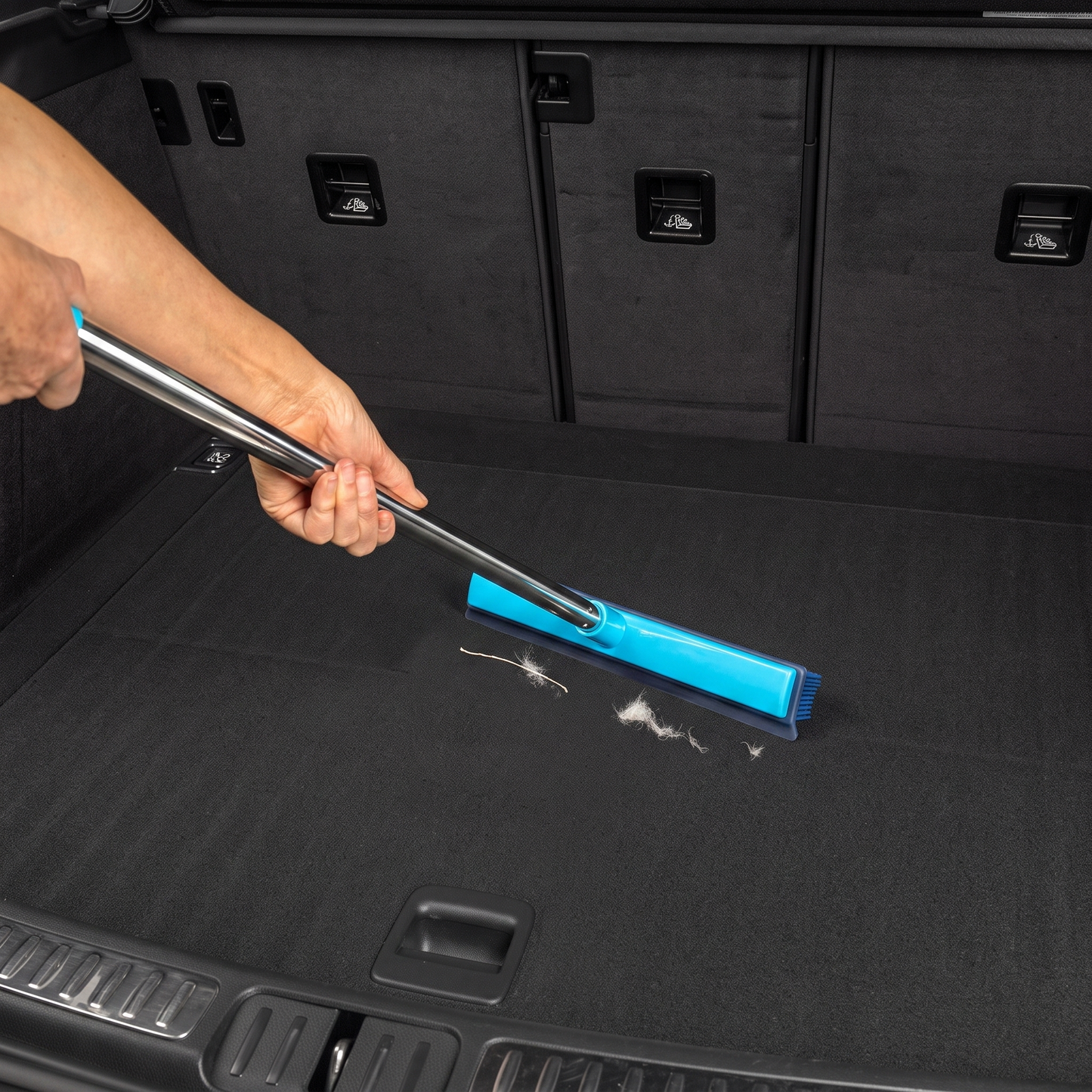 Lumévia Pet Hair Broom
